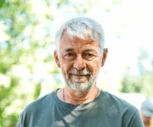 «Бросил жену ради Тереховой и остался без жилья и работы: как живет Митяй из «Сватов» в свои 62»